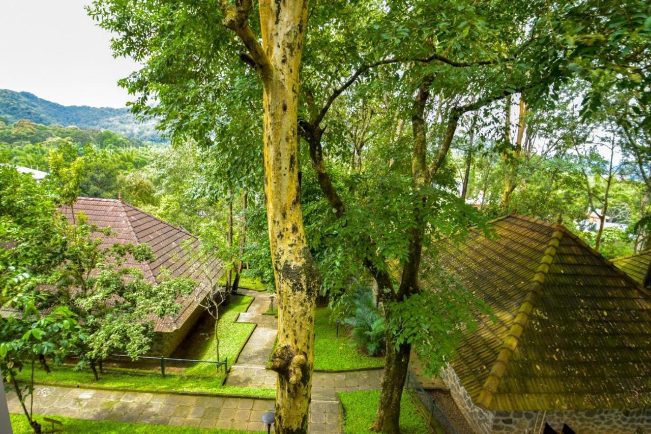 Hotel Treetop Thekkady Exterior foto